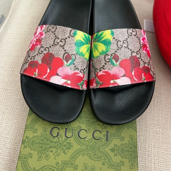 New never worn GG BLOOMS SUPREME FLORAL SLIDE SANDAL size 7.5 - Picture 2 of 6